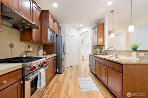 Kitchen - 23115 36th Dr SE, Bothell, WA 98021 photo 2 of 5