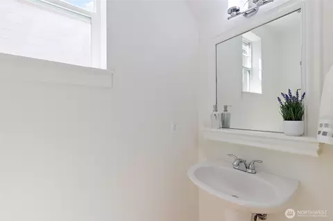 Bath - 23115 36th Dr SE, Bothell, WA 98021 photo 1 of 4
