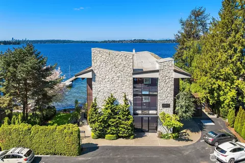 6201 Lake Washington Blvd NE #203, Kirkland, WA 98033