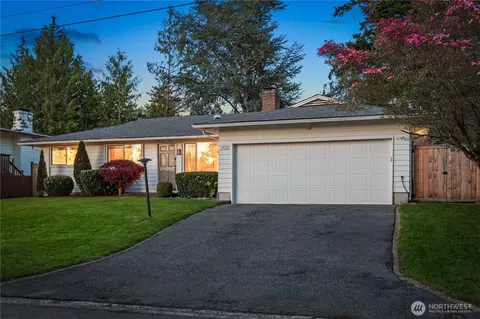 2012 168th Ave, Bellevue, WA 98008