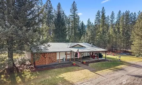 1197 Williams Lake Rd #B, Evans, WA 99126
