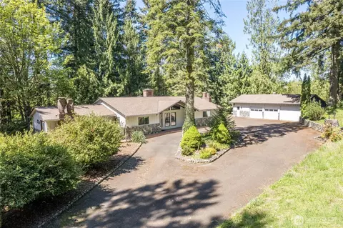 2041 Delameter Rd, Castle Rock, WA 98611
