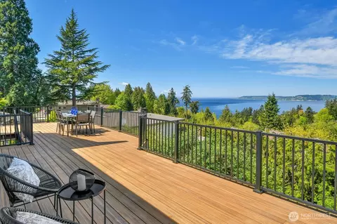 7103 156th St SW, Edmonds, WA 98026