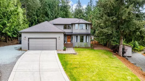 705 N Waugh Rd, Mount Vernon, WA 98273