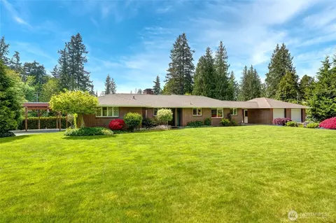 19416 84th Ave W, Edmonds, WA 98026