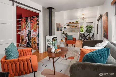 8729 12th Ave NW, Seattle, WA 98117