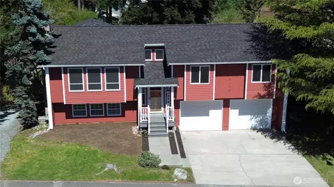 1120 SW 8th Ave, Oak Harbor, WA 98277