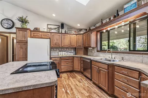 1269 King Rd, Winlock, WA 98596 photo 17