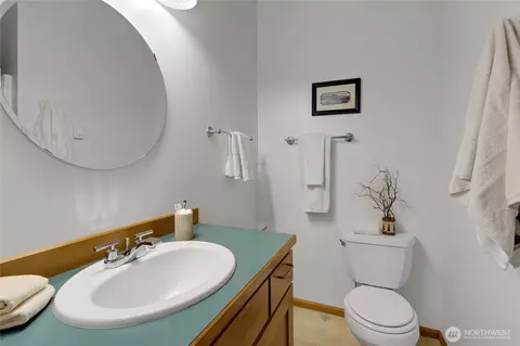 Bath - 46430 287th Pl SE, Enumclaw, WA 98022 photo 3 of 3