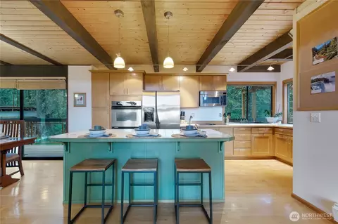 Kitchen - 46430 287th Pl SE, Enumclaw, WA 98022 photo 1 of 7