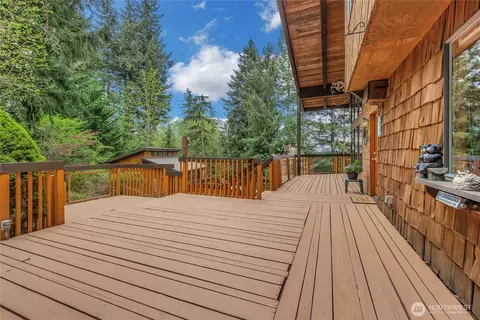 Exterior - 46430 287th Pl SE, Enumclaw, WA 98022 photo 5 of 6