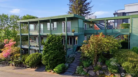 1318 W Barrett St, Seattle, WA 98119