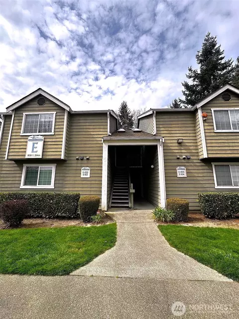 1808 S 284th Ln #E203, Federal Way, WA 98003