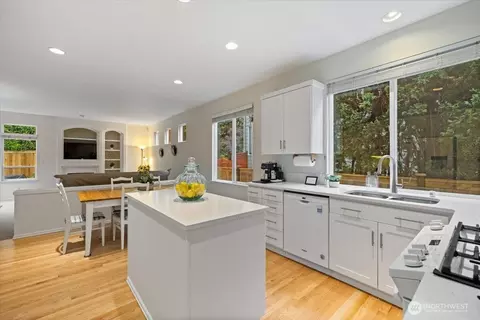 Kitchen - 3223 163rd Pl SE, Mill Creek, WA 98012 photo 4 of 5