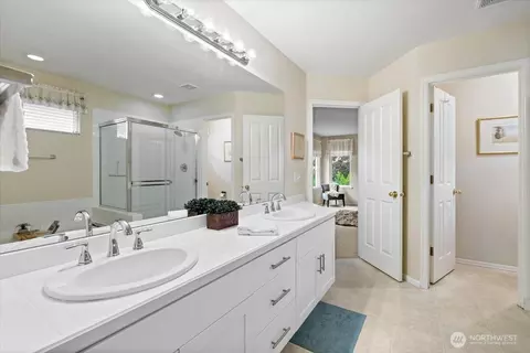 Bath - 3223 163rd Pl SE, Mill Creek, WA 98012 photo 3 of 4