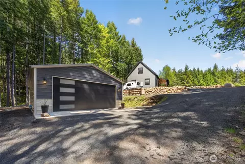 281 32 Cannon Rd, Packwood, WA 98361