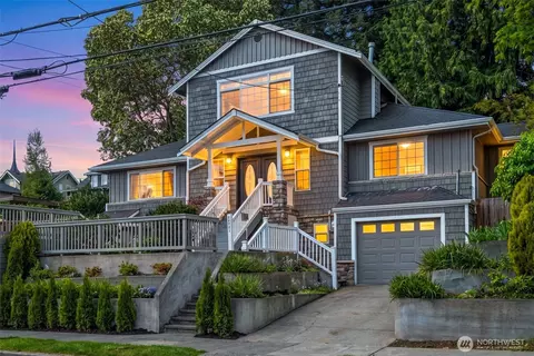 7021 20th Ave NE, Seattle, WA 98115