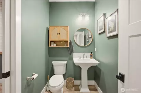 Bath - 29615 SE 361st Pl, Enumclaw, WA 98022 photo 5 of 5