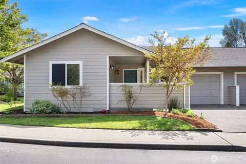 902 NW Leisure Ln, Bremerton, WA 98311