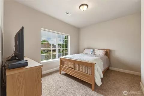 Bedroom - 75 Wolf Fork Pl, Walla Walla, WA 99362 photo 3 of 4