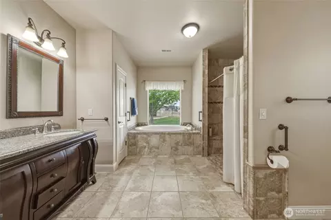 Bath - 75 Wolf Fork Pl, Walla Walla, WA 99362 photo 1 of 4
