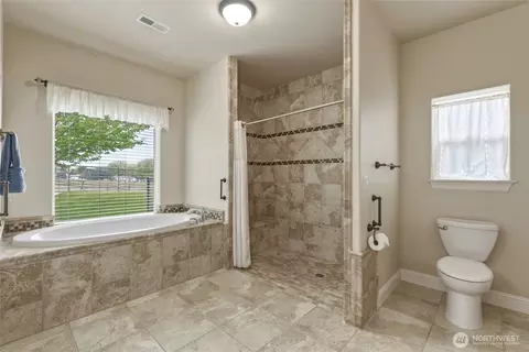 Bath - 75 Wolf Fork Pl, Walla Walla, WA 99362 photo 2 of 4