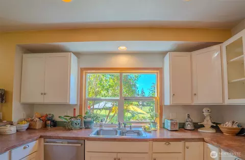 5178 Orcas Rd, Eastsound, WA 98245 photo 6