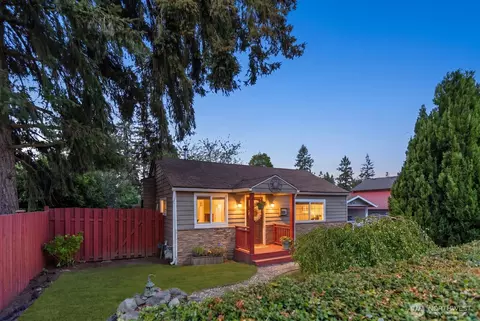 225 74th St SE, Everett, WA 98203