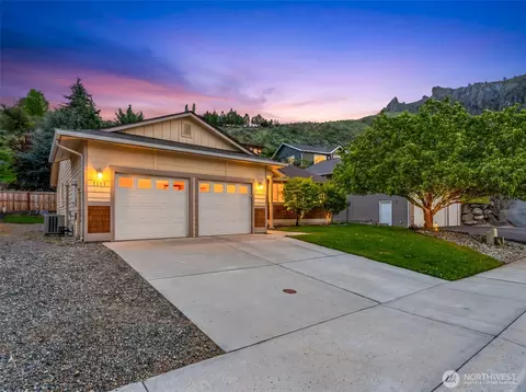 1111 Splett St, Wenatchee, WA 98801