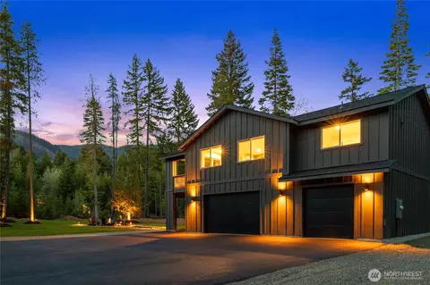 630 Silver Creek Rd, Easton, WA 98925