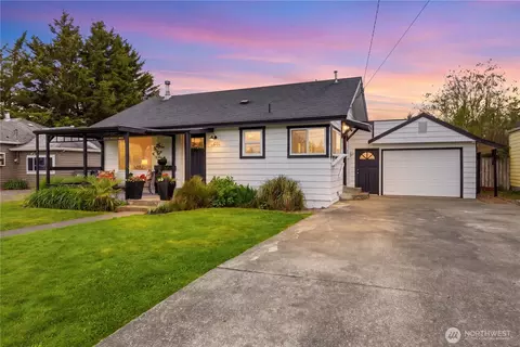 800 Myrtine St, Enumclaw, WA 98022