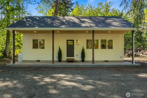 9725 Hunter Point Rd NW, Olympia, WA 98502