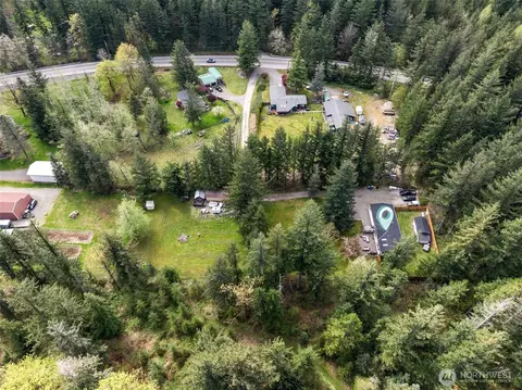 30428 Cumberland Kanaskat Rd SE, Ravensdale, WA 98051