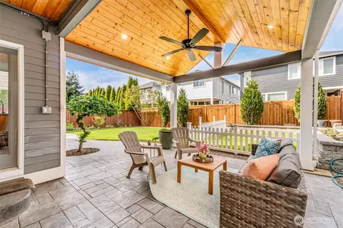 Exterior - 3915 214th St SE, Bothell, WA 98021 photo 3 of 6