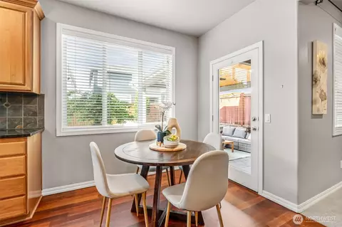 Dining - 3915 214th St SE, Bothell, WA 98021 photo 3 of 3