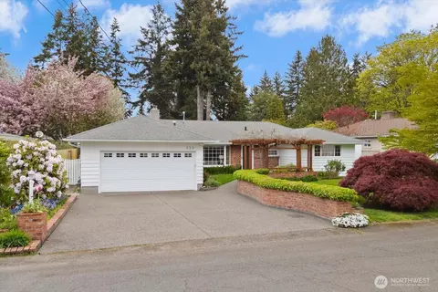 320 NW 202nd St, Shoreline, WA 98177