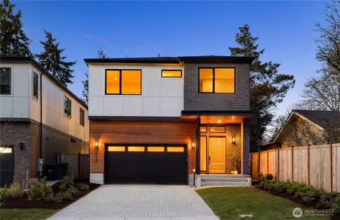 7010 NE 134th St, Kirkland, WA 98034