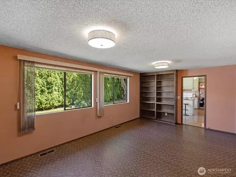 Living - 12314 NE 162nd St, Bothell, WA 98011 photo 5 of 5