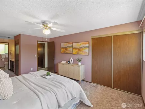 Bedroom - 12314 NE 162nd St, Bothell, WA 98011 photo 3 of 6