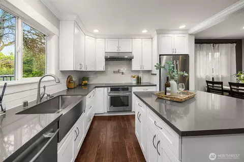 Kitchen - 814 23rd Ave E, Seattle, WA 98112 photo 2 of 4