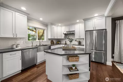 Kitchen - 814 23rd Ave E, Seattle, WA 98112 photo 1 of 4
