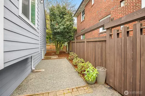 Exterior - 814 23rd Ave E, Seattle, WA 98112 photo 3 of 6