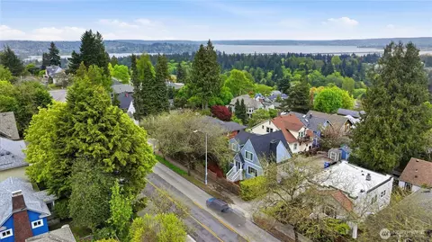 View/Area - 814 23rd Ave E, Seattle, WA 98112 photo 1 of 5