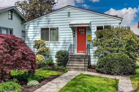 630 NW 76th St, Seattle, WA 98117