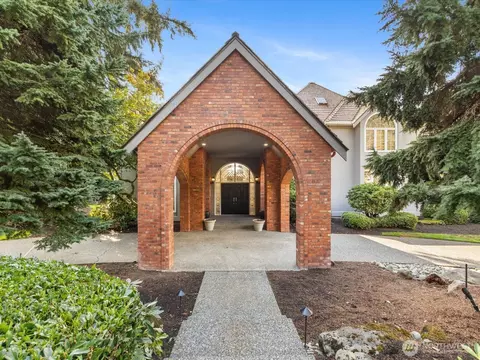 20421 NE 66th Ct, Redmond, WA 98053