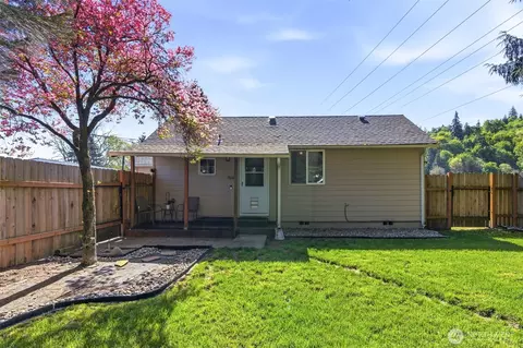 Exterior - 2016 42nd Ave, Longview, WA 98632 photo 2 of 11