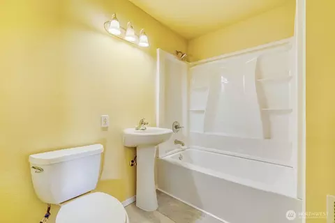 Bath - 20115 48 Ave SE, Bothell, WA 98012 photo 5 of 5