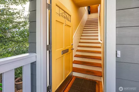 2315 E Spring St, Seattle, WA 98122 photo 2