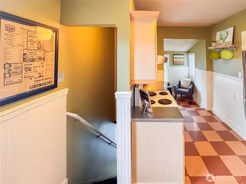 2315 E Spring St, Seattle, WA 98122 photo 17