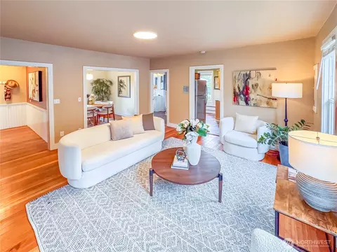 2315 E Spring St, Seattle, WA 98122 photo 7